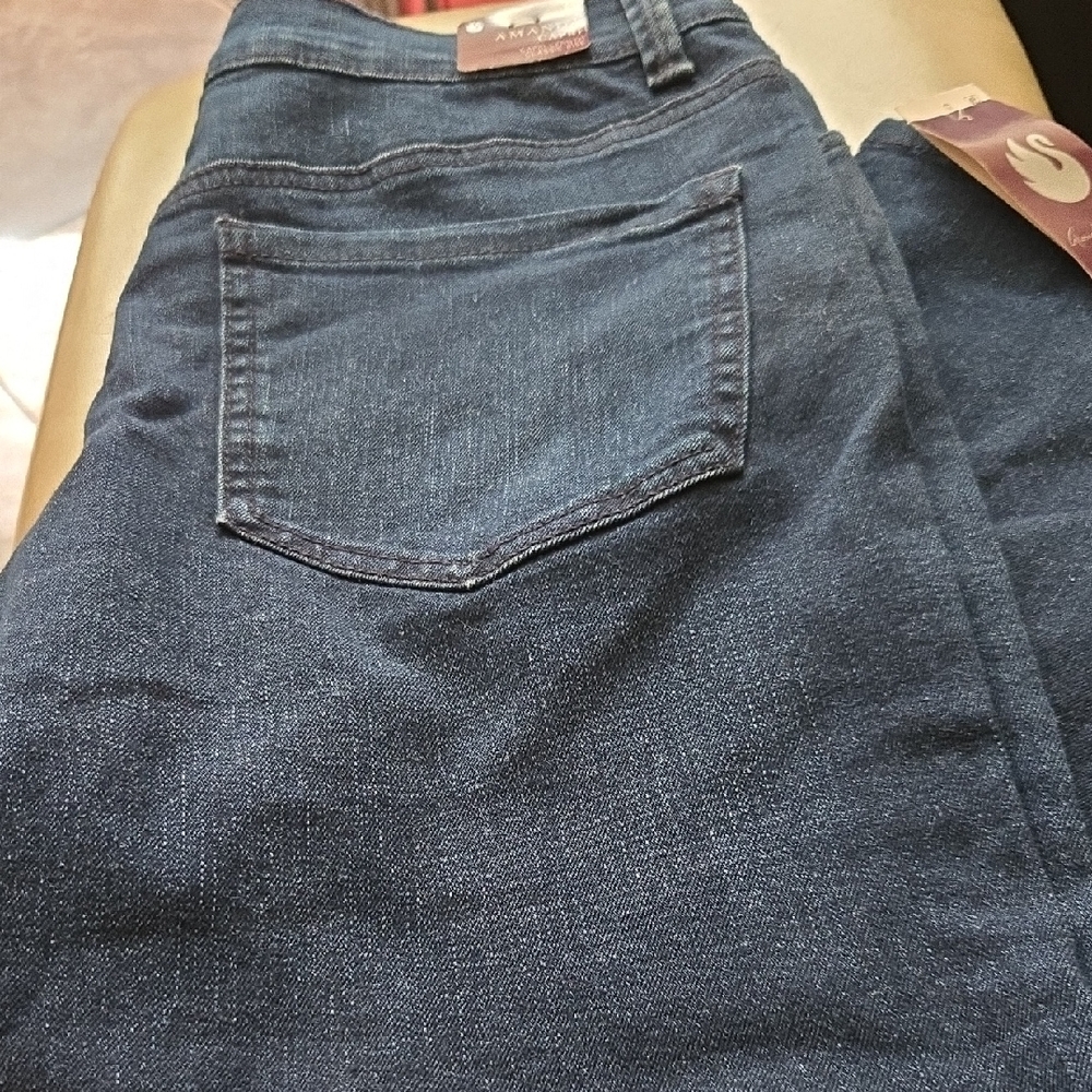 Dark Blue Gloria Vanderbilt SZ. 6 AmaNDA